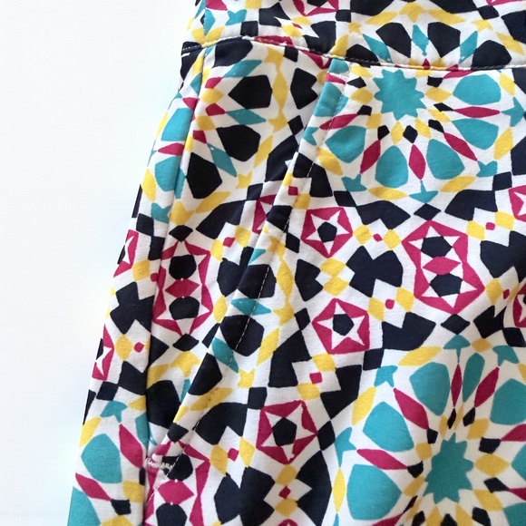 Izod Golf Skirt - Picture 5 of 7